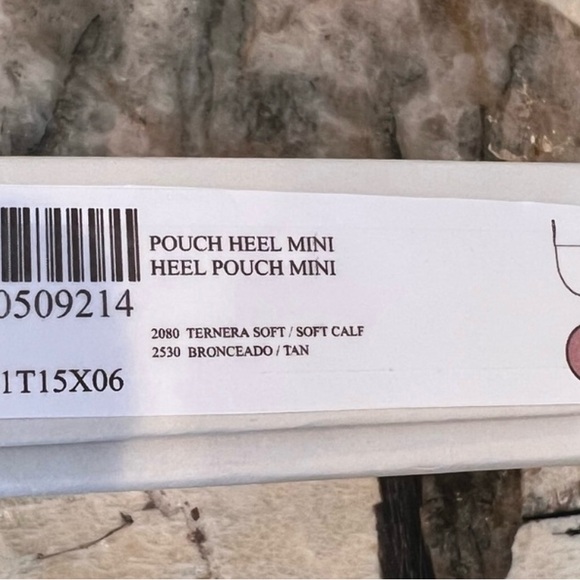 Loewe EUC MINI Leather Heel Pouch comes with box and dust bag - Picture 10 of 12